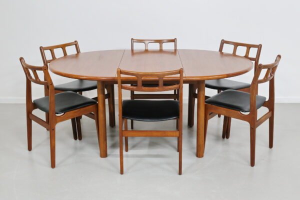Johannes Andersen 6-seater Dining Suite for D Scan.